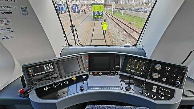 Z naten 152. dlu magaznu POZOR VLAK, veletrh TRAKO 2025