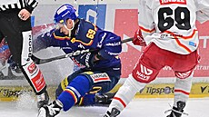 U mantinelu je bud�jovický Roman Vráblík, sleduje ho Luká� Radil z Hradce.