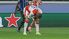 Za obli�ej se dr�í slávsta Tomá� Chorý.