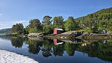 Tak sem o panenské pírody jezdíme za rybami.