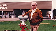 Milan Vyhnálek v roce 1949 emigroval do Austrálie, kde se z nj stal král sýr.