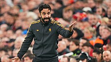 Rúben Amorim, kou� fotbalist� Manchesteru United, v utkání s Liverpoolem.