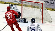 Nick Malík b�hem zápasu s pra�skou Spartou.