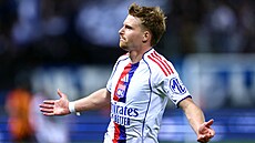 Pavel ulc v rái. Proti Paris FC skórval dvakrát bhem sedmi minut.