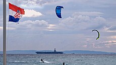 Nejv�t�í letadlová lo� sv�ta kotví v chorvatském Splitu. (21. �íjna 2025)