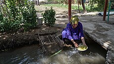 Navzdory bohatým zásobám vody v Tádikistánu zstává pístup k isté pitné vod...