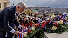 Prezident Petr Pavel polo�il v�nec k so�e T. G. Masaryka na Hrad�anském...