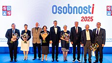 Na fotografii zleva ocen�ní Tomá� Cidlina, vnu�ka Sandra Tancibudková, která...