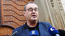 Boris ��astný (Motoristé sob�) po jednom z jednání o programu vznikající vlády...