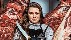 Drobná usmvavá dívka ze slovácké vesnice Popovice poblí Uherského Hradit se...