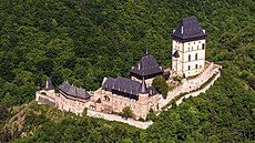 Karel IV. nechal Karl�tejn vybudovat v polovin� 14. století...