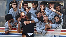 erství milionái se radují[. Palestintí vzni proputní Izraelem v rámci...