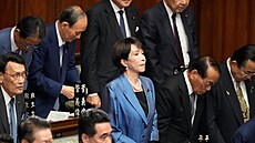 Dolní komora japonského parlamentu zvolila premiérkou �éfku vládní strany LDP...