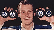 Útoník Toronta Miroslav Fryer se v lednu 1986 prosadil tyikrát v zápase...
