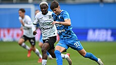 Obránce Filip Matou�ek (Mladá Boleslav) v prvním polo�ase v zápase s Karvinou.