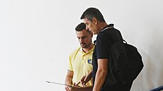 Ústecký trenér Ond�ej �aba a jeho nový konzultant Michal Nekola (vpravo).