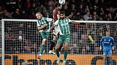 Hlaviková momentka v utkání Sparty a Bohemians.