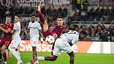 Momentka ze zápasu Evropské ligy mezi Plzní a AS �ím.