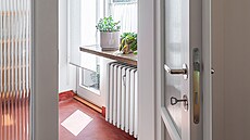 Pohled z obývacího pokoje do kuchyn