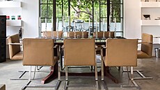 Dm Franka Lloyda Wrighta: interiér se vyznauje velkými otevenými,...