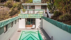 Dm Franka Lloyda Wrighta: bazén láká ke koupání v naprostém soukromí.