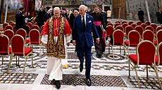 Pape Lev XIV. vede v Sixtinské kapli spolenou modlitbu s britským králem...