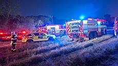 Po�ár vagonu osobního vlaku zastavil ráno provoz na trati mezi Nesovicemi a...