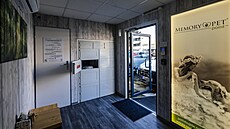 Pra�ský Memory Pet Point. Funguje jako smute�ní sí� i poh�ební ústav. Mrtvolku...