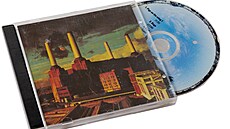 Elektrárna Battersea zdobila obálku alba Animals skupiny Pink Floyd z roku 1977