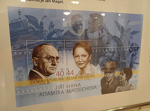 Sou�ástí výstavy k nedo�itým 80. narozeninám Hany Maciuchové je také po�tovní...