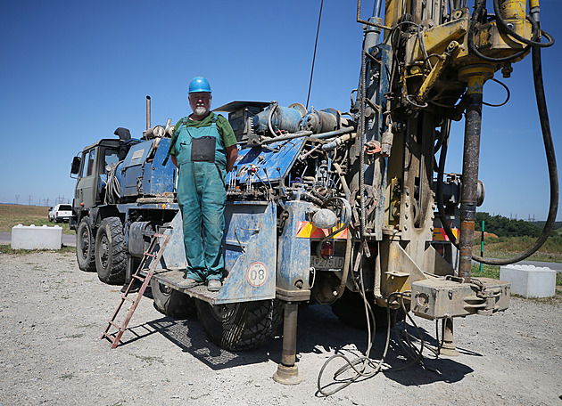 Korejci plánují další smlouvy na Dukovany, stížnost Francouzů Brusel prověřuje