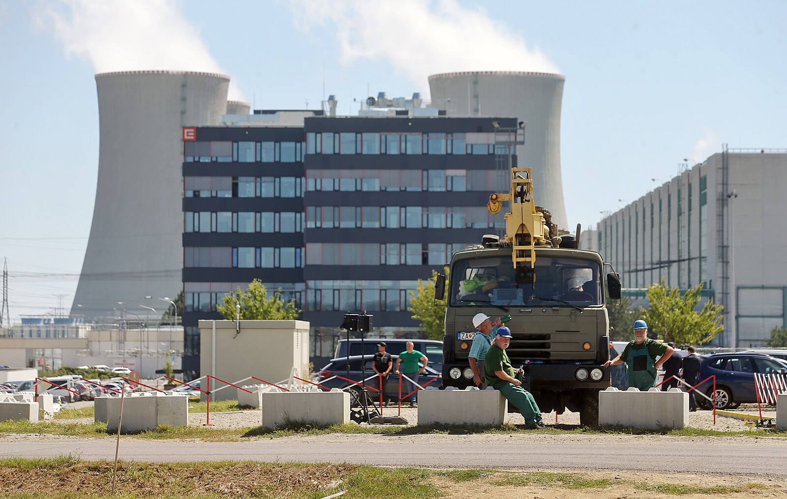 Dukovany II. Přípravy na stavbu nových bloků pokračují geologickými průzkumy