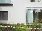 Na bo�ních fasádách jsou dle výhled� z interiéru komponovány r�zné typy...