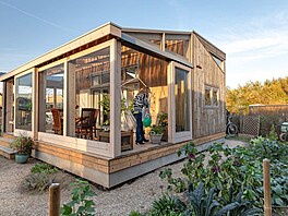 Nový domek je o nco vtí.