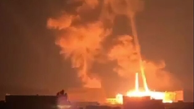 �tok novou ruskou raketou st�edn�ho doletu Ore�nik na ukrajinsk� m�sto Dnipro (21. listopadu 2024)