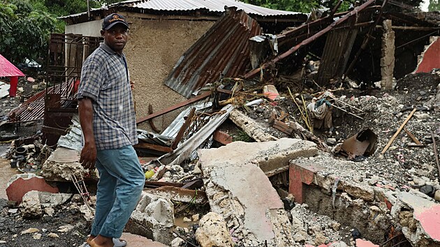 Nejm�n� 19 lid� zem�elo kv�li hurik�nu Melissa na Jamajce. (30. ��jna 2025)