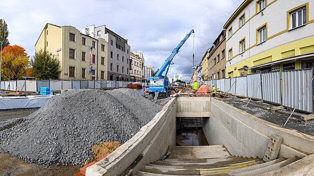 První kompletn� vyra�ená stanice metra D je Olbrachtova. (30. �íjna 2025)