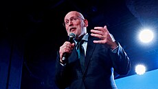 Pedseda koalice Zelených a Strany práce Frans Timmermans oznamuje, e po...