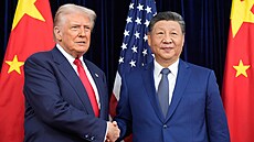 Americký prezident Donald Trump a jeho �ínský prot�j�ek Si �in-pching zahájili...
