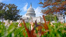 Budova amerického Kapitolu v 28. den vládní odstávky (28. íjna 2025)