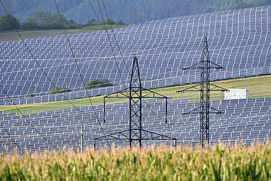 Fotovoltaické panely mezi obcemi Svitávka a Chrudichromy na Blanensku.