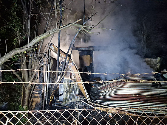 Záchranu tí lidí z hoících unimobunk na Hodonínsku má na svdomí pedevím...