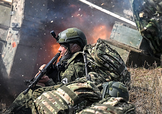 Ru�tí vojáci absolvují výcvik u Pokrovsku. (26. �íjna 2025)