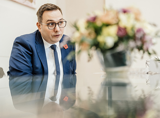 „Prasárna.“ Lipavský se znovu pustil do Macinky za škrtání zahraničních projektů