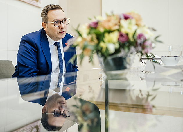 Studuji univerzitu, pochlubil se Lipavský. Prozradil i konkrétní program