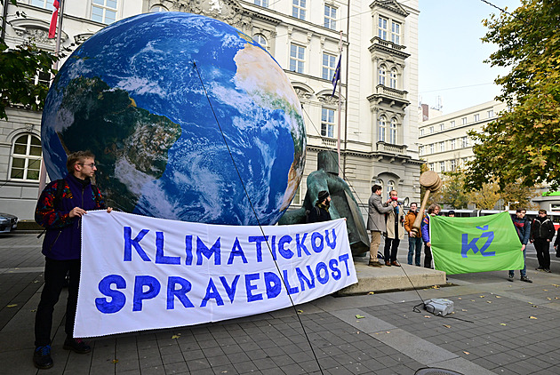 Jako v hororové únikové hře. Klimatická žaloba neuspěla, ale uspěje