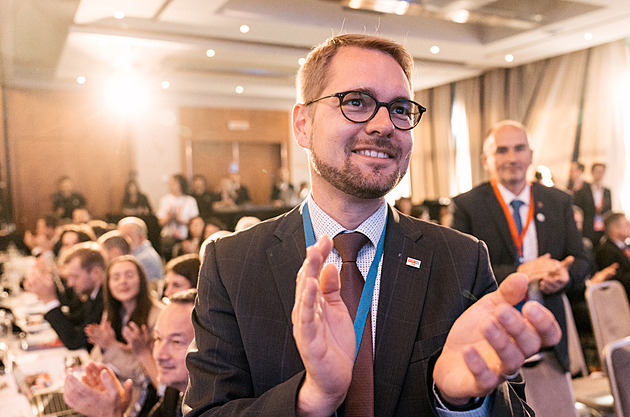 Schwarzenberg, Kalousek – a pak jen dlouhé ticho. Vyrazila TOP 09 na svou poslední cestu?