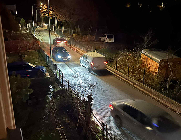 Řidiči na problémové objížďce ignorují třicítku, radnice chystá opatření