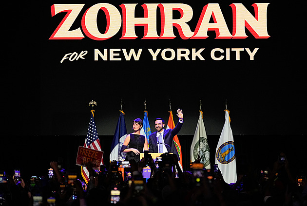 Vítězný Mamdani inspiruje levici v Evropě. V Británii se dere dopředu jeho obdoba