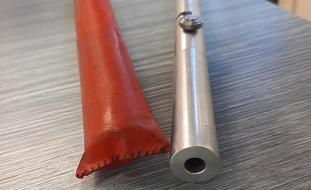 U zfetovaného motorkáře policisté objevili podomácku vyrobenou střílející tužku